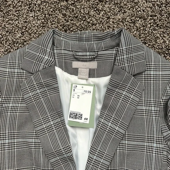 Plaid Gray Blazer Jacket - Picture 2 of 3